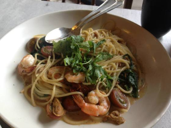 Spaghettini with uni, live shrimp and rucola (P550). This was by far the most unique tasting pasta dish I've tried in Grace Park. It's very light but flavored with subtle tastes of different seafood. Eating it reminds one of the sea.